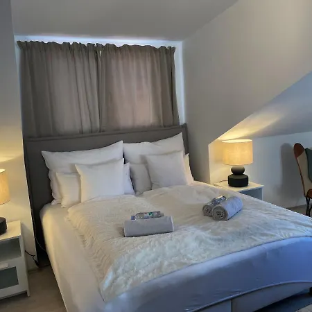 Fredys Apartment *