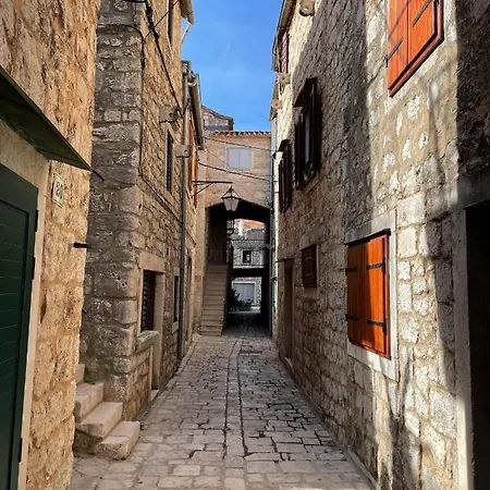 Fredys Stari Grad (Hvar)