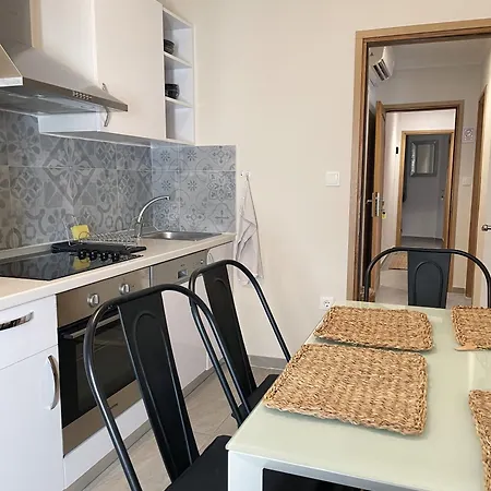 Fredys * Stari Grad (Hvar)