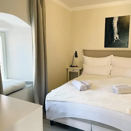 Fredys * Stari Grad (Hvar)