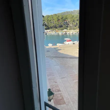 Fredys * Stari Grad (Hvar)